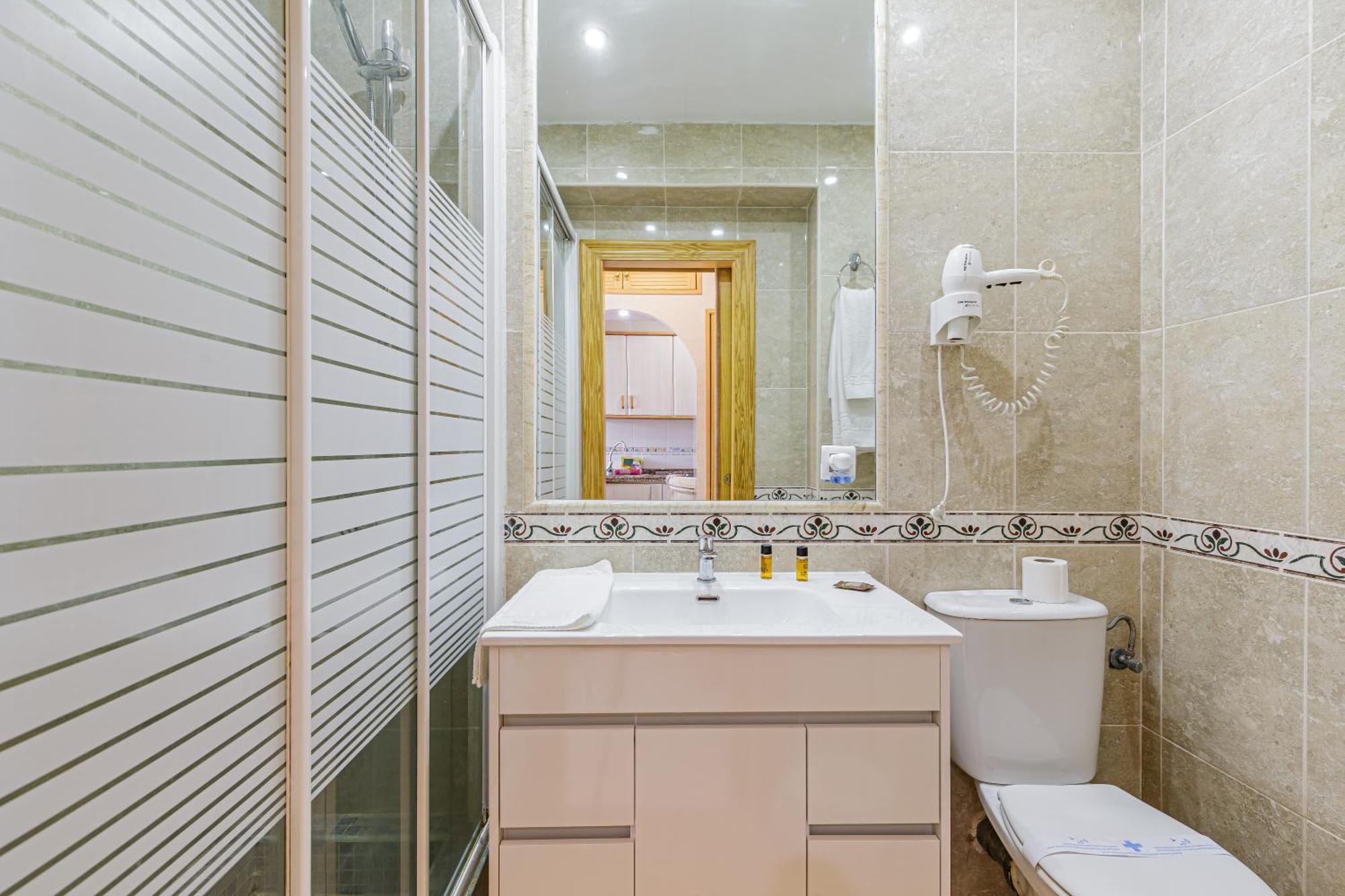 בנאלמדנה Apartamentos Tamarindos מראה חיצוני תמונה